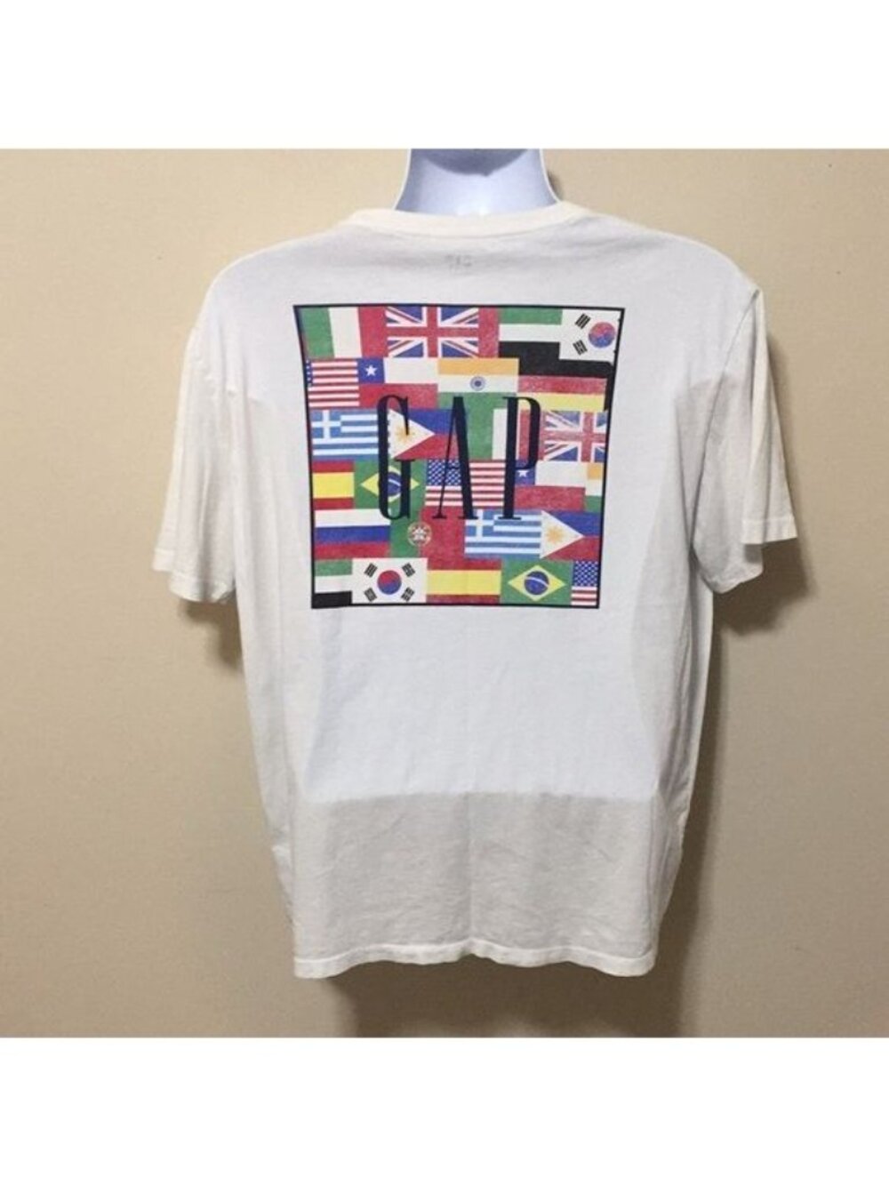 Gap Mens White w/Flags International Short Sleeve T-Shirt XL